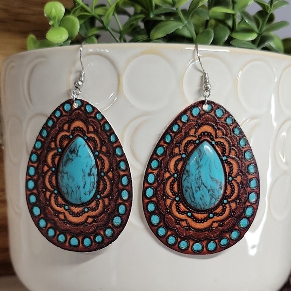 RETRO BOHEMIAN TURQUOISE STATEMENT EARRINGS - Picture 1 of 7